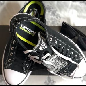 NWT Converse Men’s Black Never Worn & In 📦